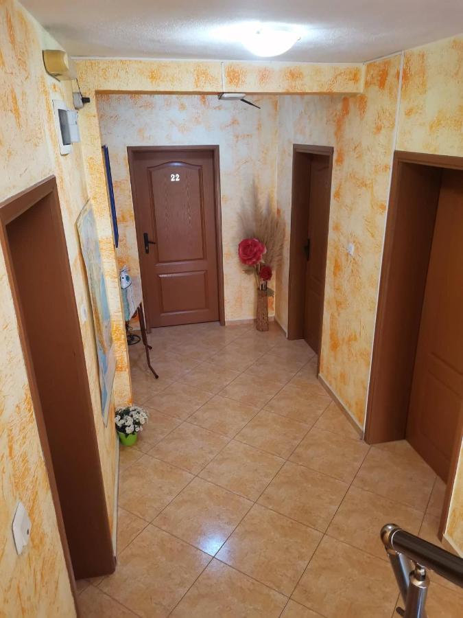 Виктория Созопол Luaran gambar